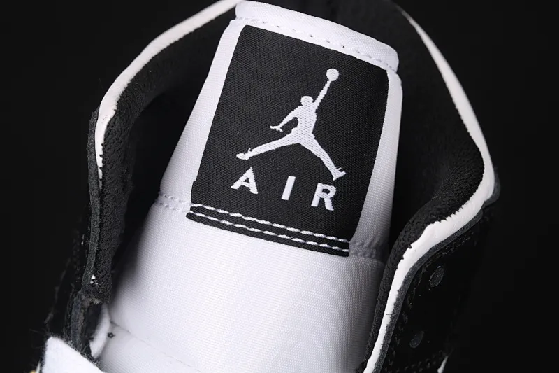 All categories Air Jordan Jordan series basketball shoes Air Jordan 1 Mid Air Jordan 1 Mid AJ1 Joe 1 red and yellow color hook Yuanyang mid-top basketball shoes BQ6472-063